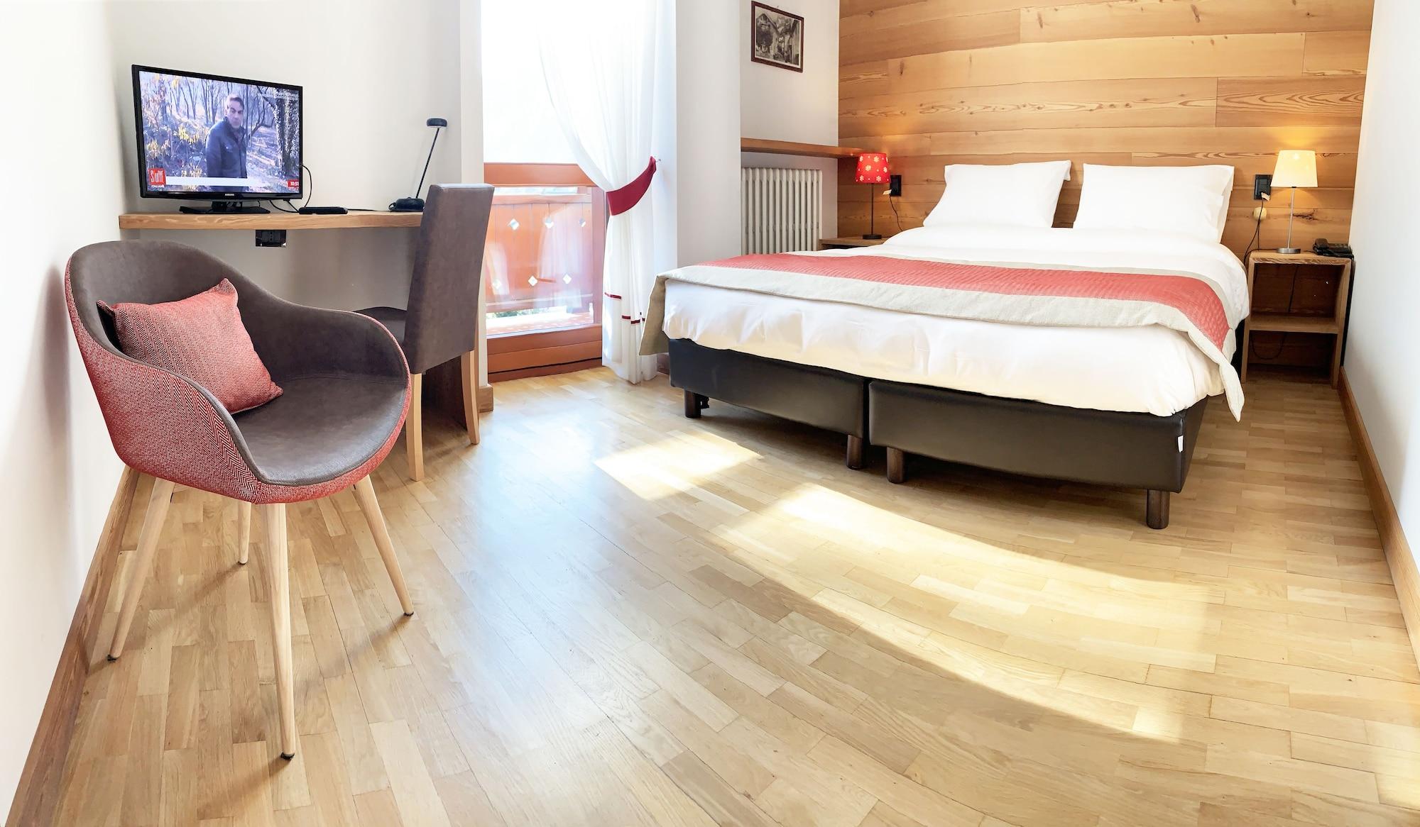 Croux Hotel